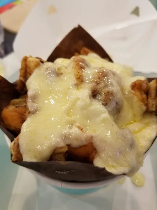 Cinnabon Picture 5