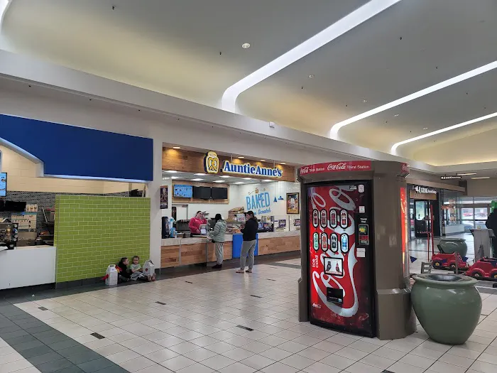Auntie Anne's Picture 3