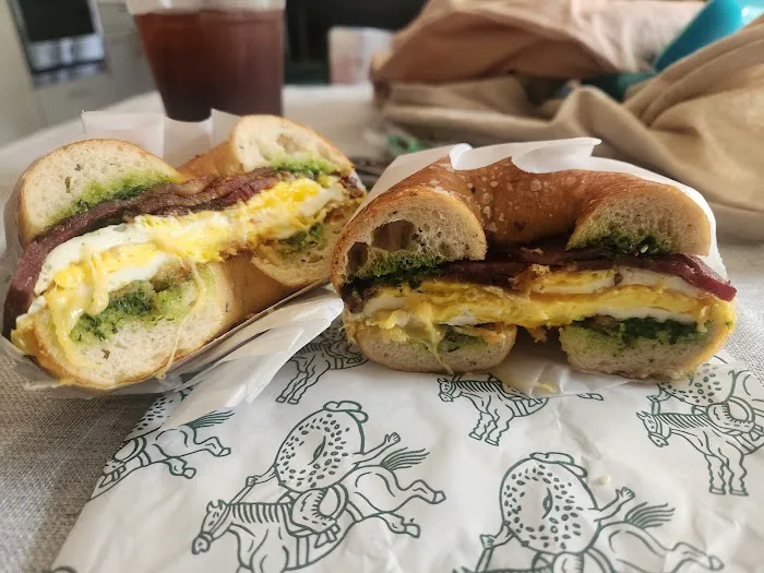 Howdy Bagel Picture 5