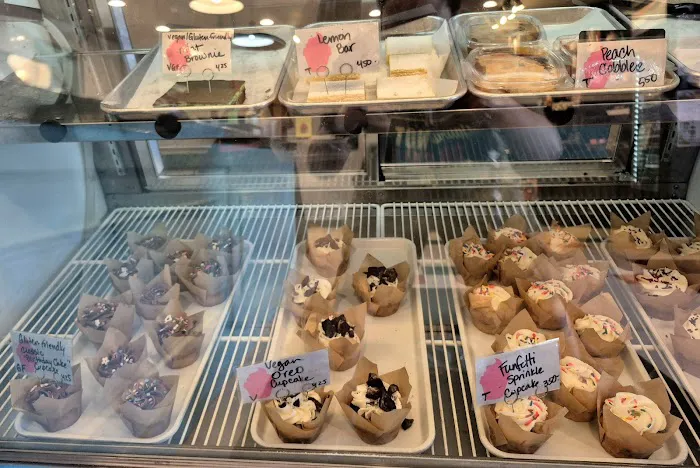 Maggie Magee's Bake Shop Picture 6