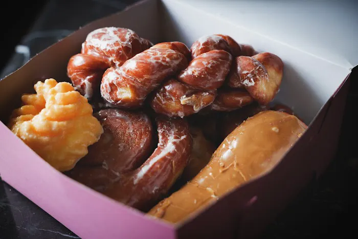 Pao's Donut & Coffee Shop Llc Picture 4