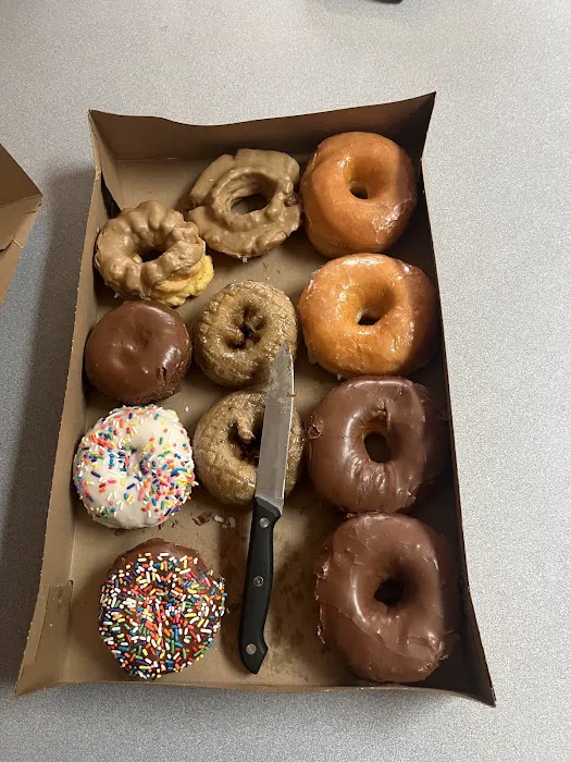 Pao's Donut & Coffee Shop Llc Picture 6