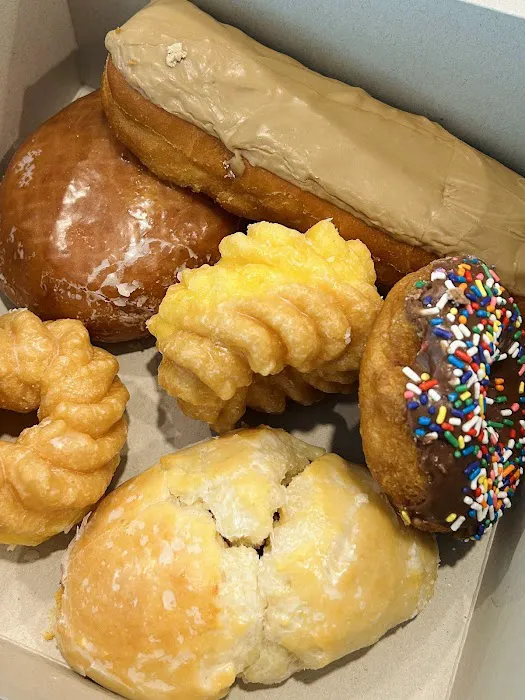 Pao's Donut & Coffee Shop Llc Picture 2