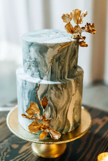 Honey Crumb Cake Studio Picture 5