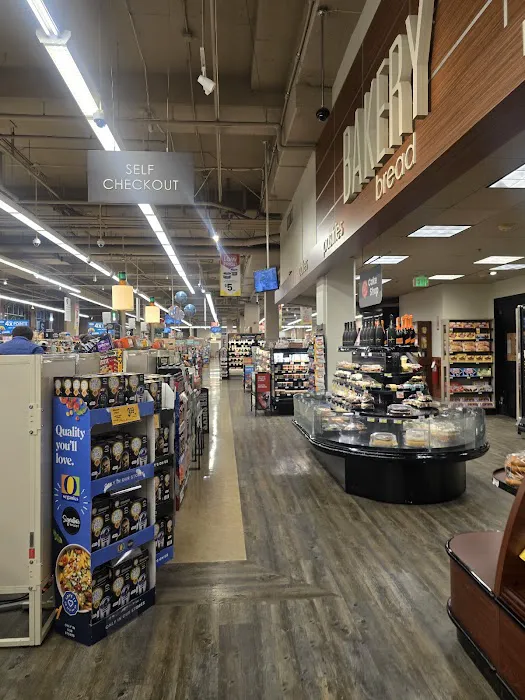 Safeway Bakery Picture 10