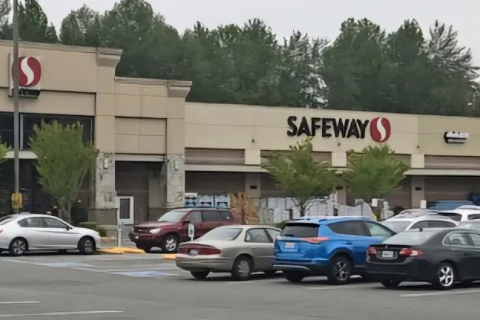 Safeway Bakery Picture 1