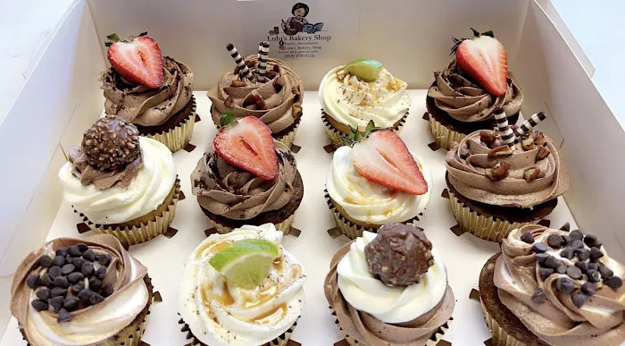 Lulu's Bakery Shop Picture 10
