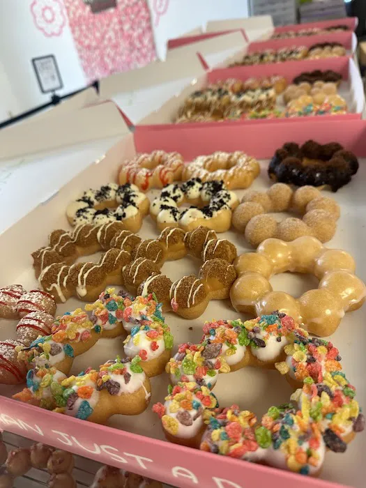 Mochi Lakewood Stixx & Dough Picture 1