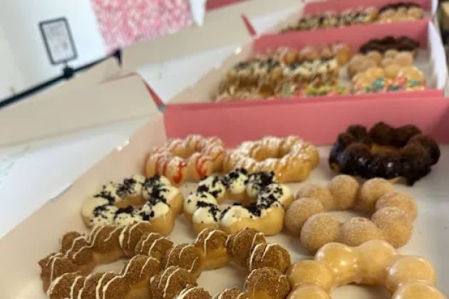 Mochi Lakewood Stixx & Dough