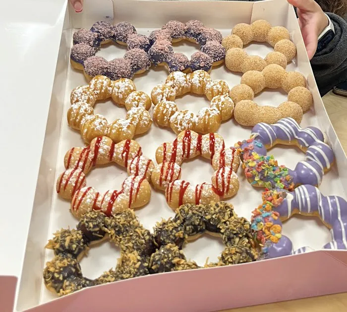 Mochi Lakewood Stixx & Dough Picture 3