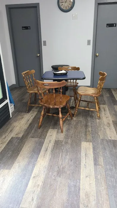 Hangout Bakery & Deli & Pizza Picture 7