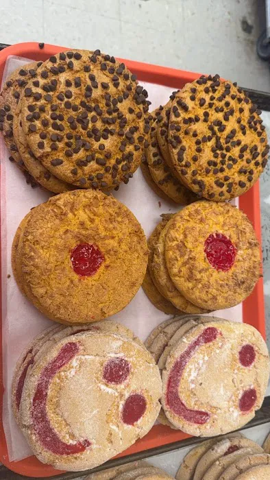 Panaderia y pasteleria la ideal 3 Picture 6