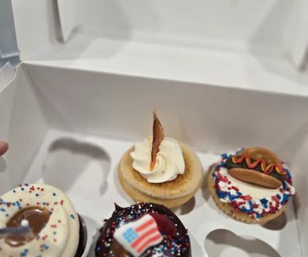 Wanna Cupcake? Bakery Cafe