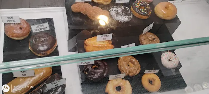 Donut Factory Picture 4