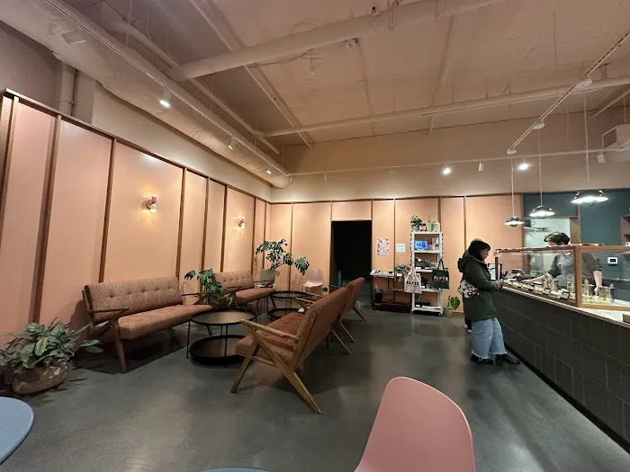 Paper Cake Shop Picture 9