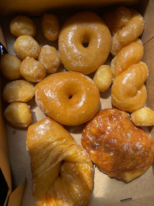 Frank's Donuts & Muffins Picture 8