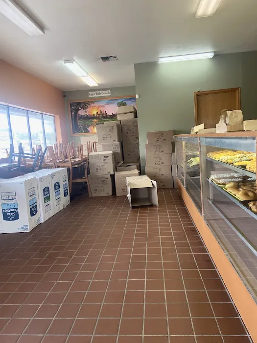 Frank's Donuts & Muffins Picture 7