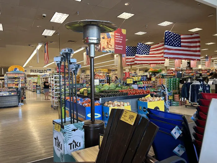 Safeway Bakery Picture 1