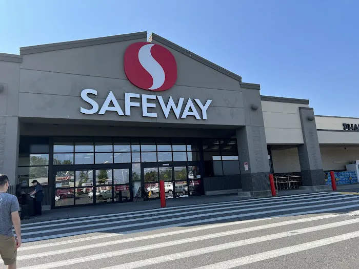 Safeway Bakery Picture 5