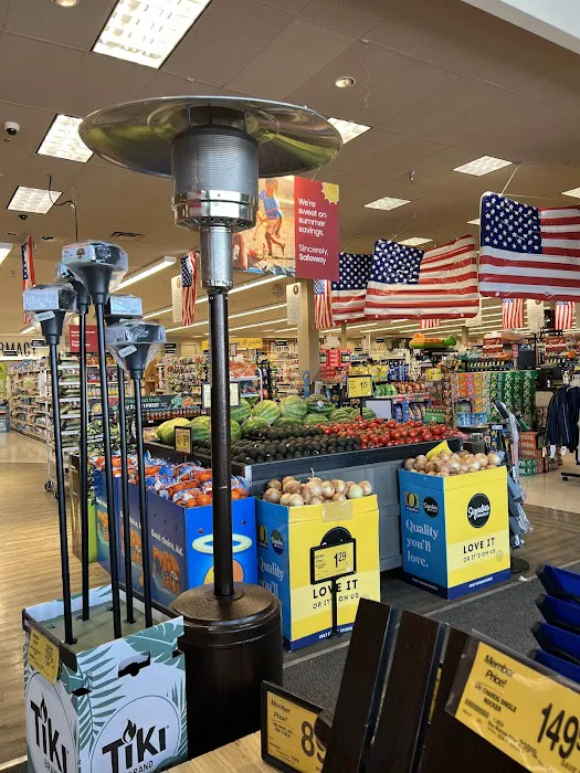 Safeway Bakery Picture 6