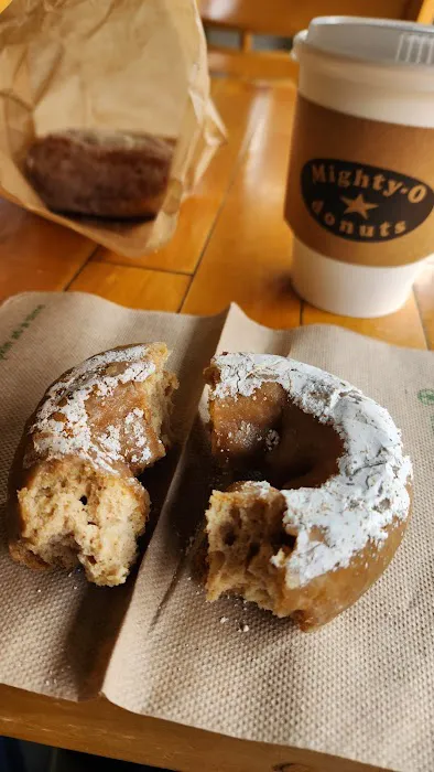 Mighty-O Donuts- Greenlake Picture 7