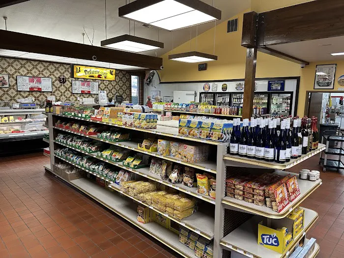 Hess Bakery & Deli Picture 9