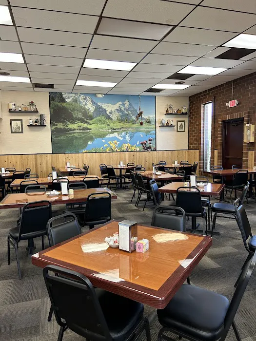 Hess Bakery & Deli Picture 8