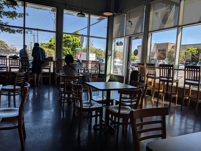 Top Pot Doughnuts Picture 3