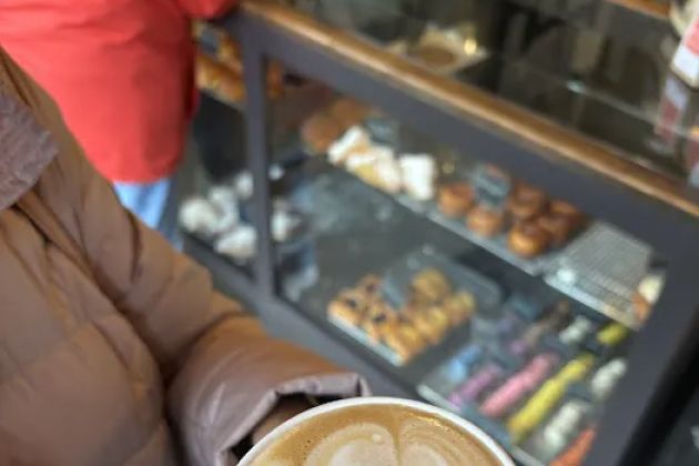 Rosellini’s Fine Cakes & Baked Goods