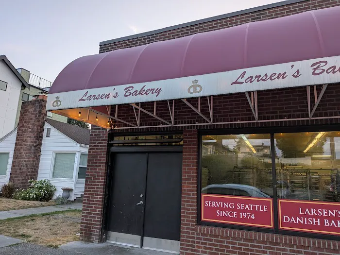 Larsen's Bakery Picture 5