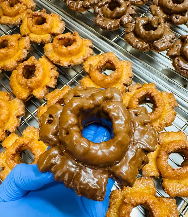 Family Donut Shop Picture 9