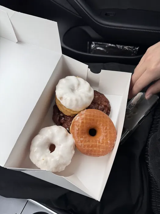 Family Donut Shop Picture 6