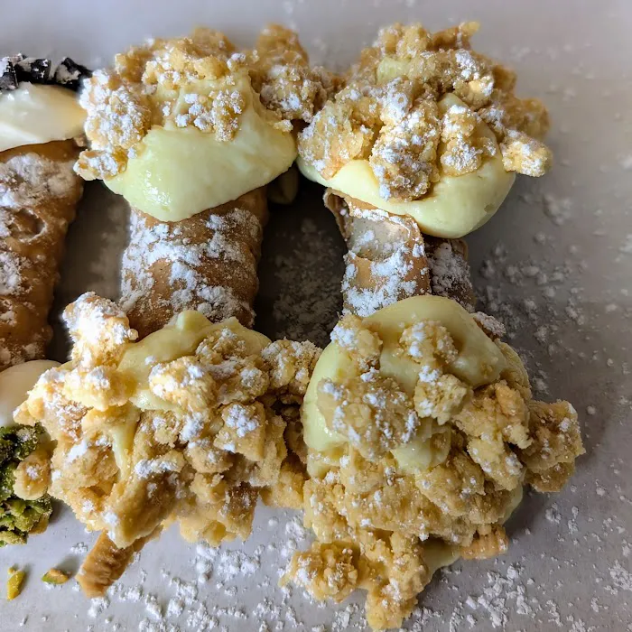 Kelly Cannoli Picture 10