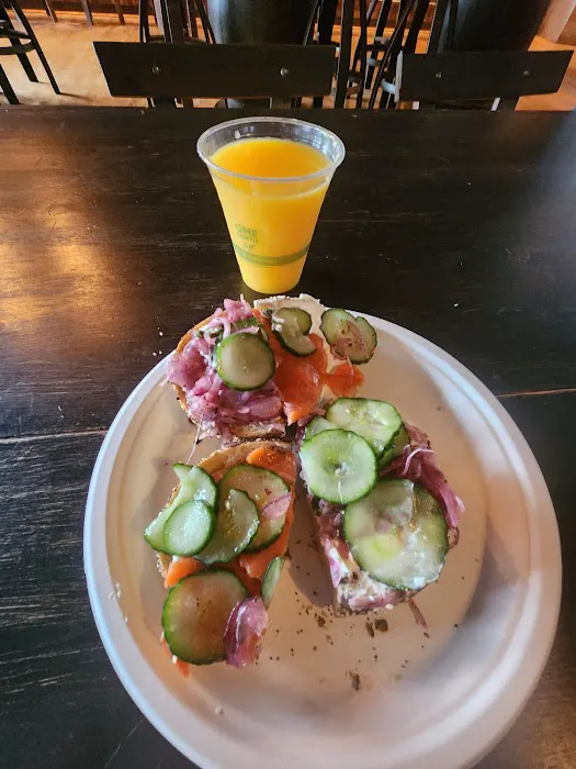Rachel's Bagels and Burritos (Lake City) Picture 7
