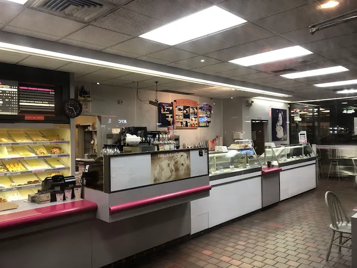 Aurora Donuts & Ice Cream Picture 5