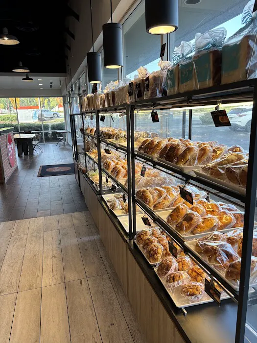 85°C Bakery Cafe - Edmonds Picture 5