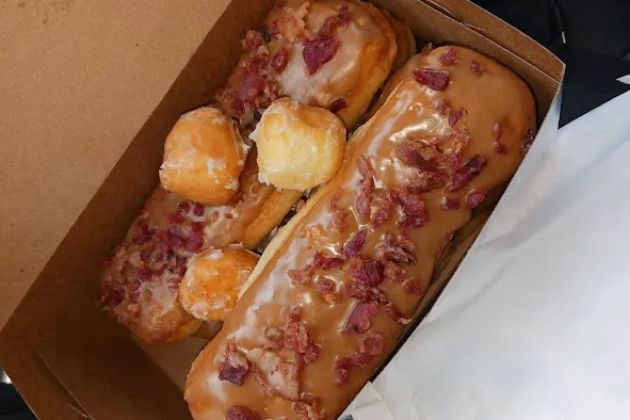 Evergreen Donuts