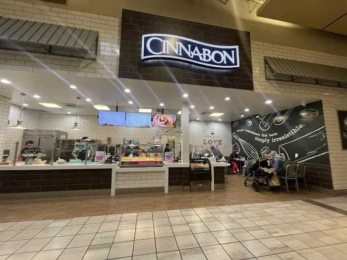 Cinnabon Picture 10