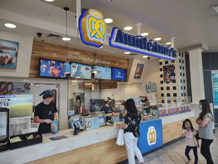 Auntie Anne's Picture 2