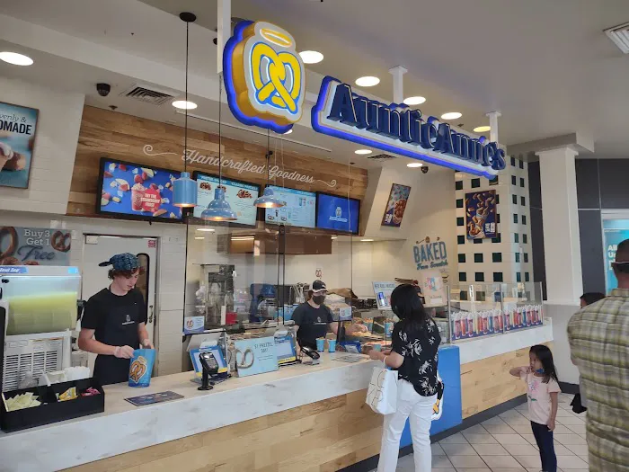 Auntie Anne's Picture 5