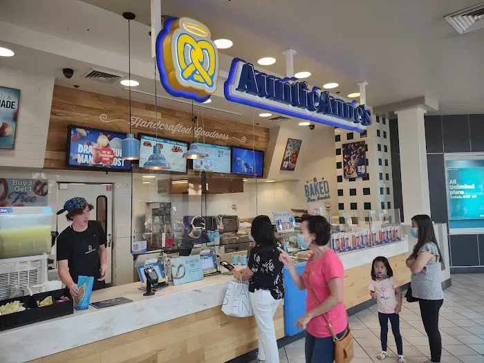 Auntie Anne's Picture 8