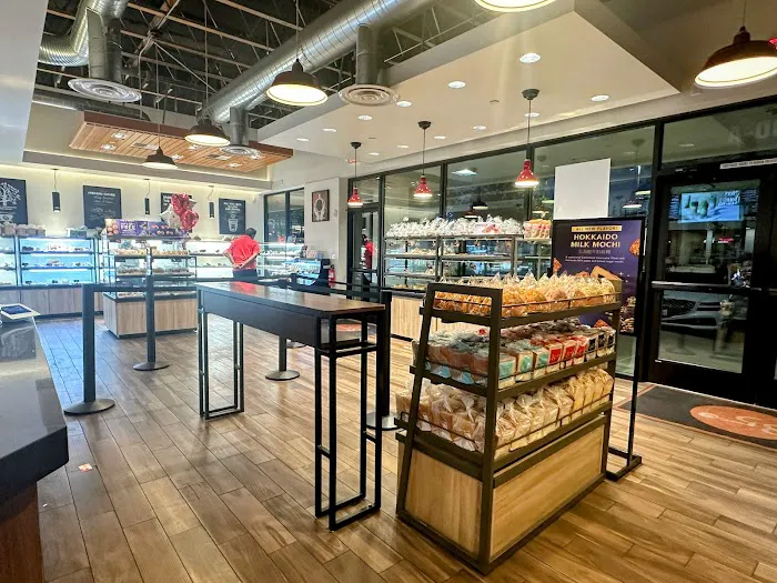 85°C Bakery Cafe - Lynnwood Picture 10