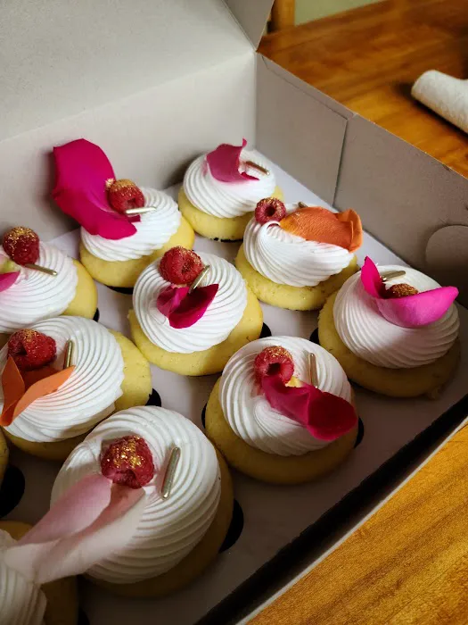 Trophy Cupcakes & Party - Woodinville Bakery - Not a Retail Location Picture 4