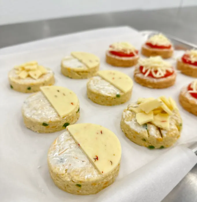 FLOUR & BUTTER Picture 4