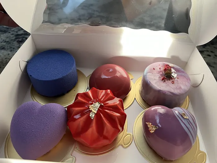 From V with Love Cakes Picture 2