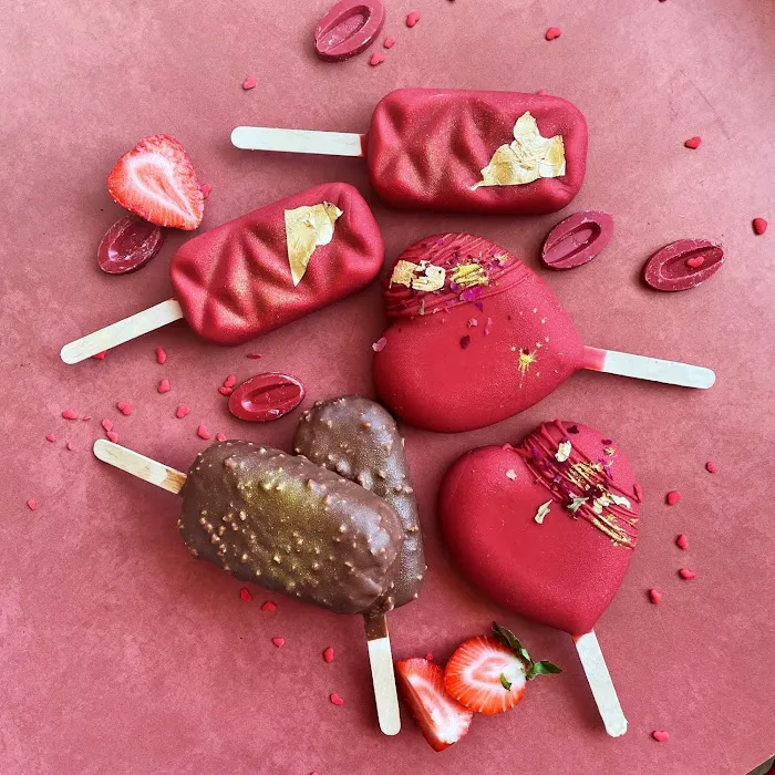 From V with Love Cakes Picture 5