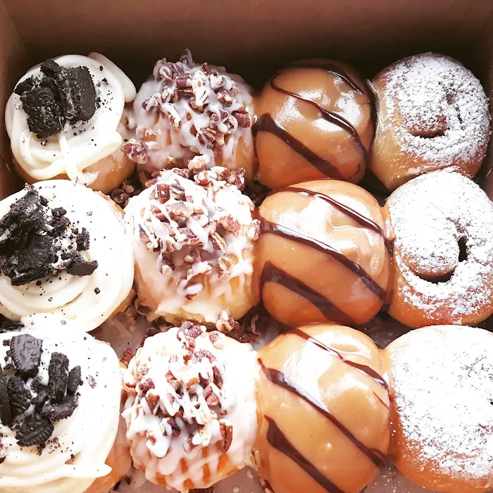 Seattle Cinnamon Roll Co Picture 8