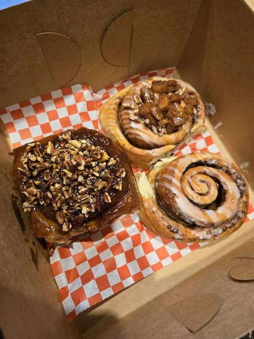 Seattle Cinnamon Roll Co Picture 6