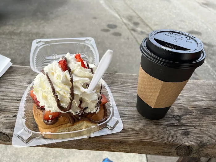 Seattle Cinnamon Roll Co Picture 2
