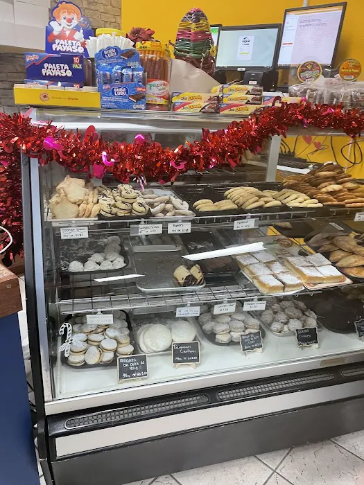 Mariana's Panaderia & Bakery Picture 5